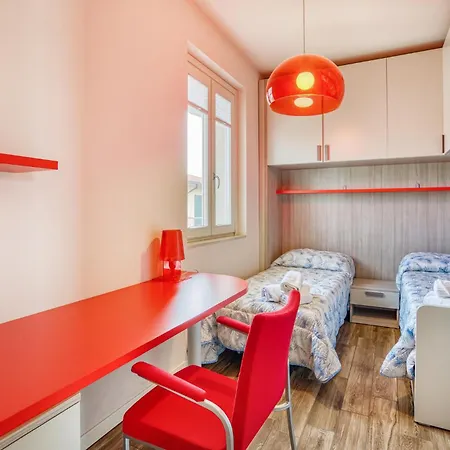 Amazing In Puegnago Sul Garda With Kitchen Holiday home
