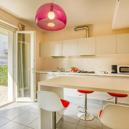 Amazing In Puegnago Sul Garda With Kitchen