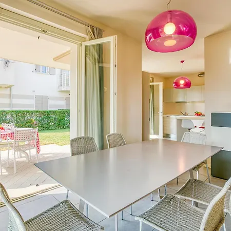 Amazing In Puegnago Sul Garda With Kitchen Holiday home